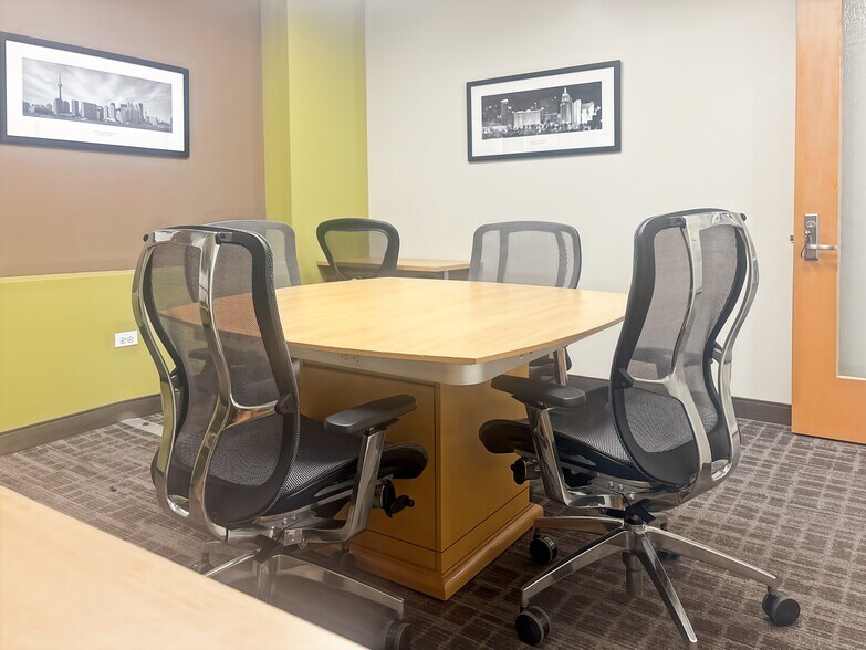 More Photos Of 1333 Burr Ridge Pky, Burr Ridge Coworking Space