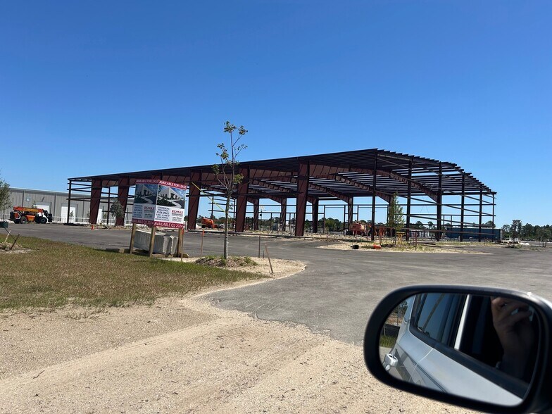 8218 Northup Drive, Punta Gorda, FL 33982 Industrial For Lease