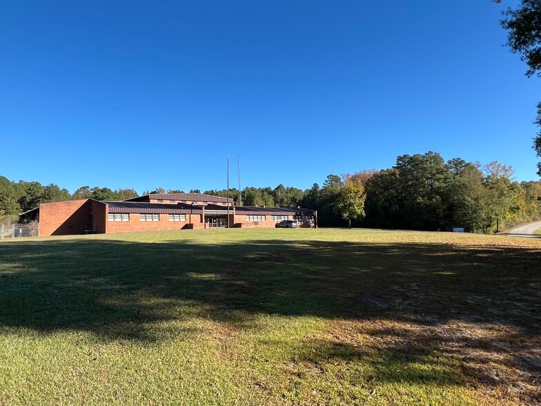 Primary Photo Of 704 State Road S-13-680, Jefferson Manufacturing For Sale