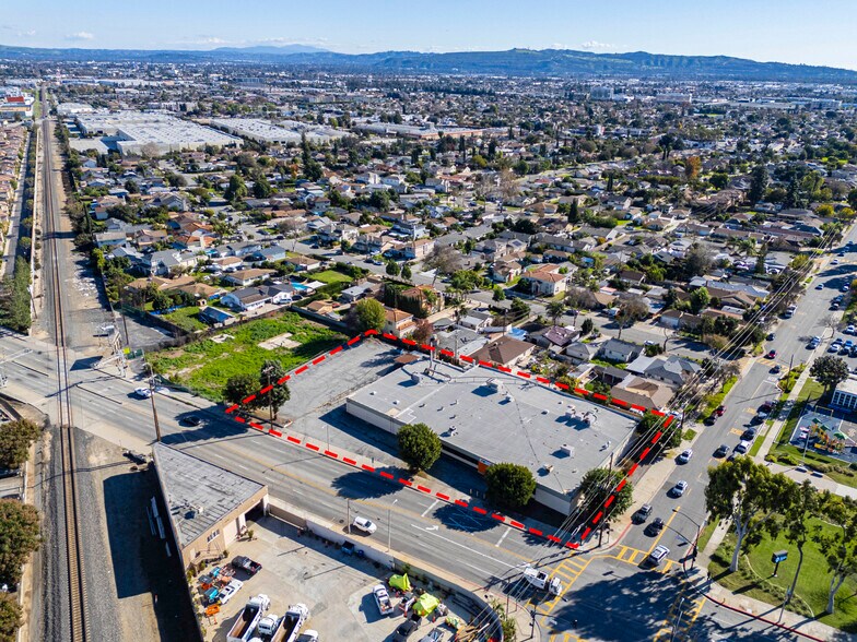 Primary Photo Of 9200 Lower Azusa Rd, Rosemead Warehouse For Sale