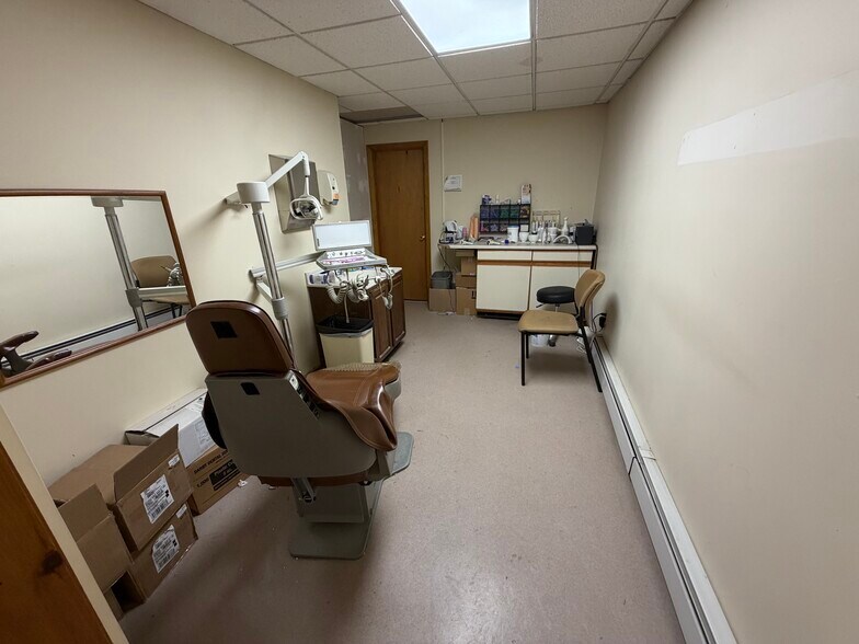 More Photos Of 23 Spring St, Dexter Office For Sale
