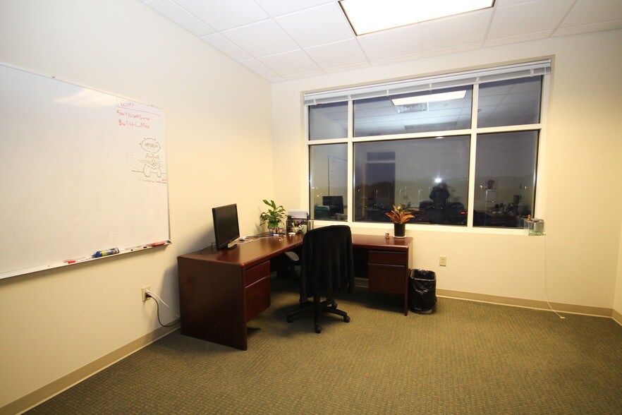 More Photos Of 330 Innovation Blvd, State College Office For Lease