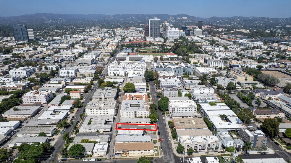 More Photos Of 1631 Granville Ave, Los Angeles Apartments For Sale