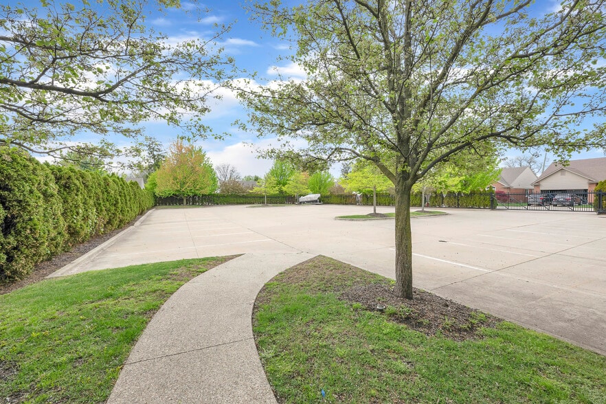 More Photos Of 4860 E 13 Mile Rd, Warren Lodge Meeting Hall For Sale