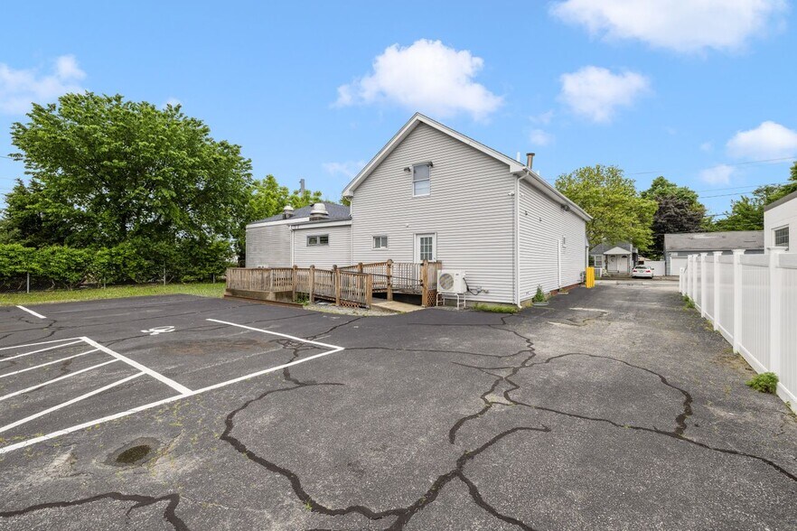 More Photos Of 84-86 Kilvert St, Warwick Restaurant For Sale