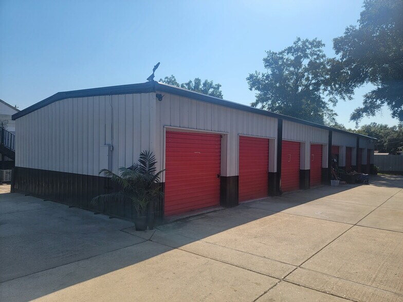 More Photos Of 700 W Railroad St, Long Beach Warehouse For Sale