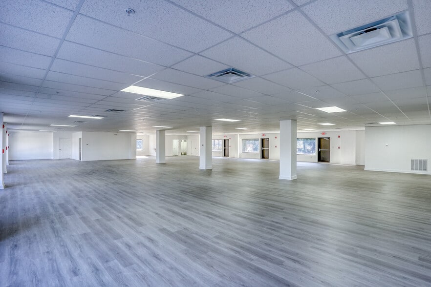 More Photos Of 1241 College Park Dr, Dover Loft Creative Space For Lease