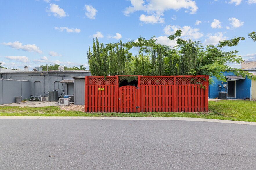 More Photos Of 14960 Main St, Alachua Restaurant For Lease