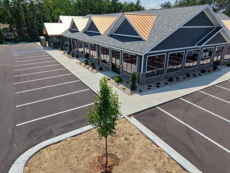 More Photos Of 7537 20th ave, Georgetown Township Office For Lease