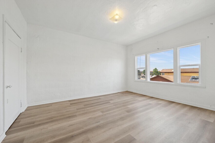 More Photos Of 1360 Berkeley Way, Berkeley Apartments For Sale