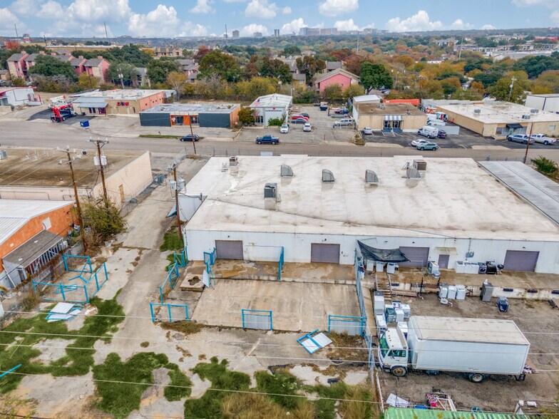 More Photos Of 5722-5724 Kenwick St, San Antonio Warehouse For Lease