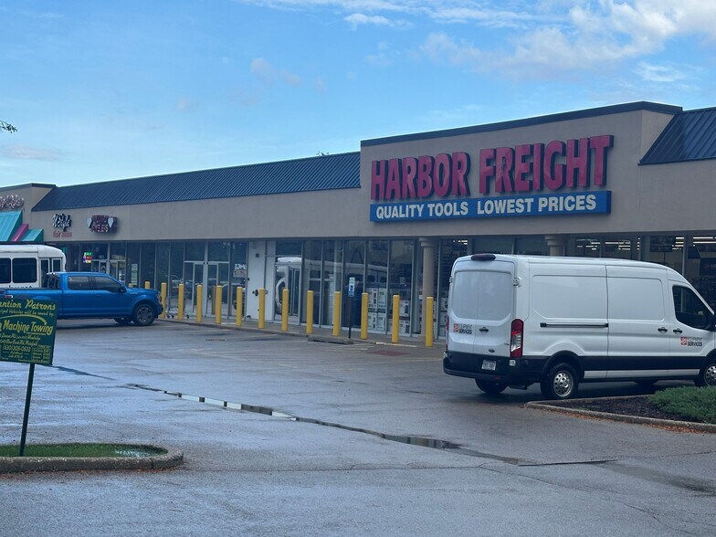 More Photos Of 1640 75th, Downers Grove Unknown For Lease