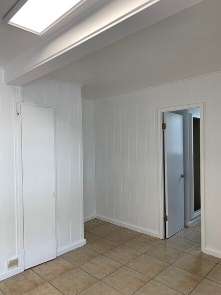 More Photos Of 2128 Date St, Honolulu Apartments For Sale