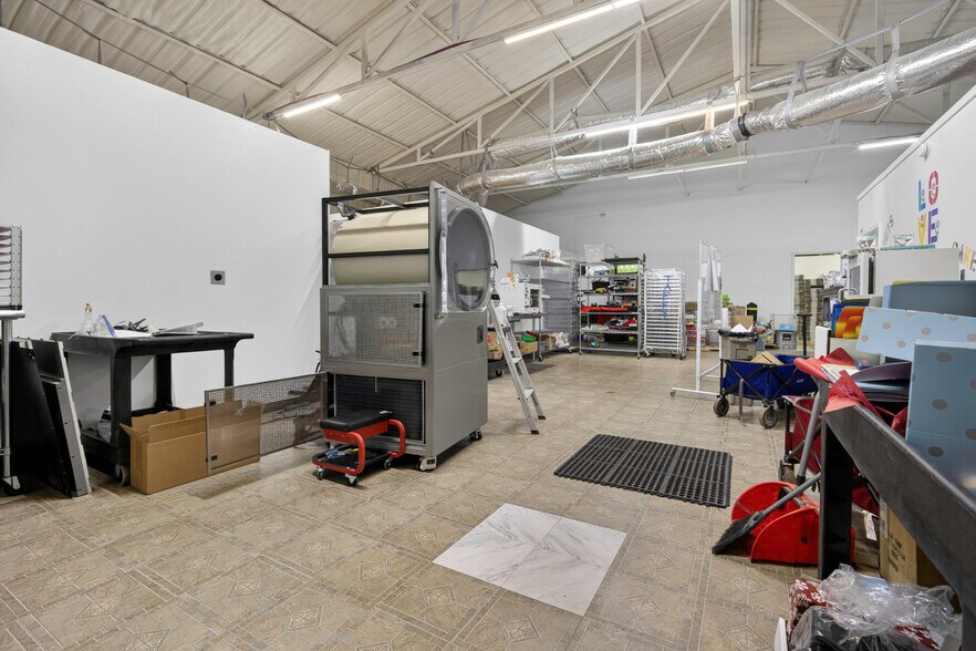 More Photos Of 9064 S Highway 77, Noble Food Processing For Sale