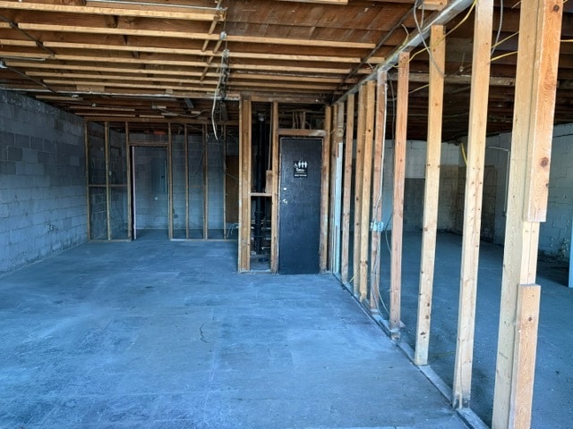 More Photos Of 4126 Metropolitan Ave, Dallas General Retail For Sale