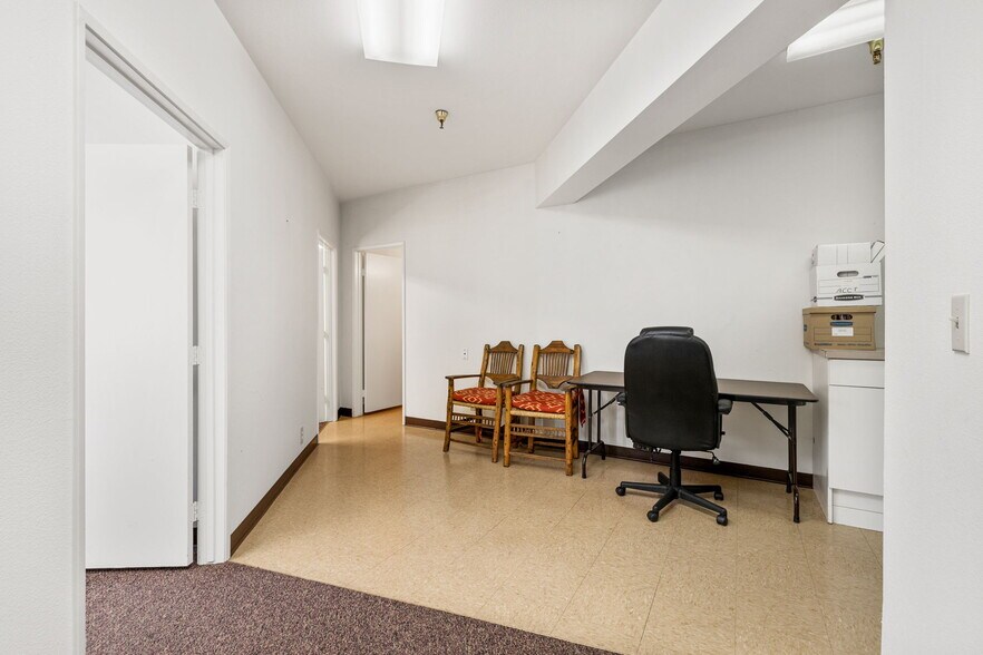 More Photos Of 73101 Highway 111, Palm Desert General Retail For Sale