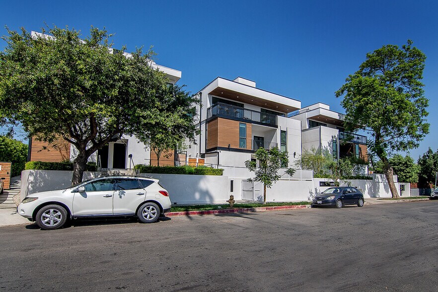 More Photos Of 811 N Harvard Blvd, Los Angeles Multifamily For Sale