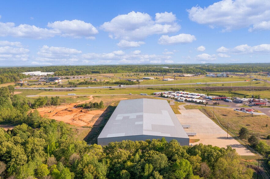 More Photos Of 79 Sand Pebble Dr, Jackson Warehouse For Lease