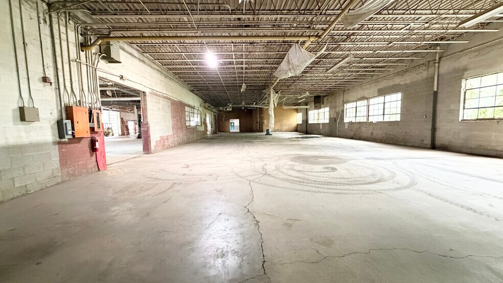 More Photos Of 1300 E 2nd St, Jamestown Industrial For Sale