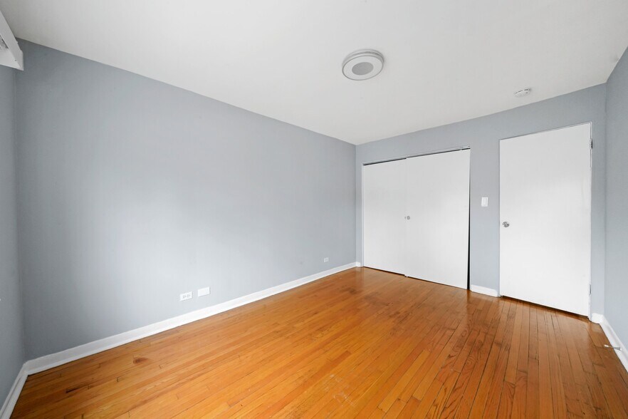 More Photos Of 7006 S Cregier, Chicago Apartments For Sale