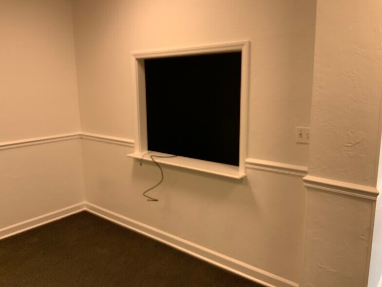 More Photos Of 482 State Farm Rd, Boone Self Storage For Lease