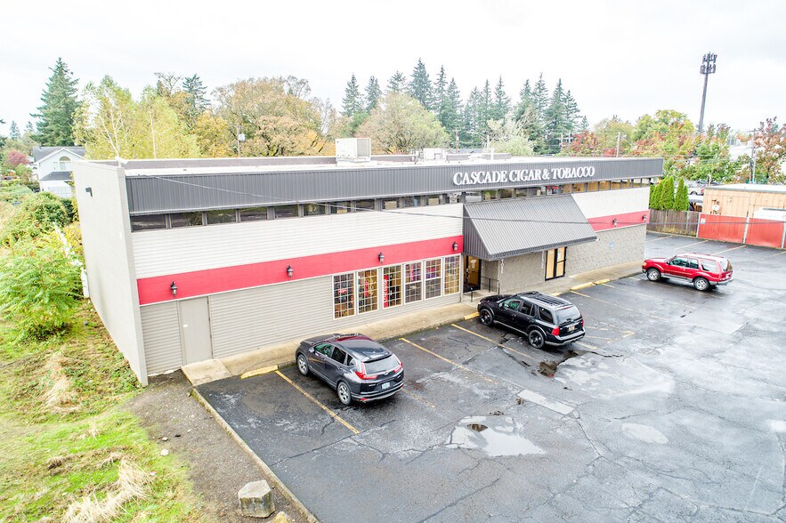 More Photos Of 9691 SE 82nd Ave, Happy Valley Storefront Retail Office For Sale