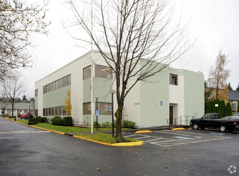 More Photos Of 14050 SW Pacific Hwy, Tigard Office For Lease