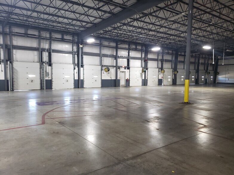 More Photos Of 4674 Westgate Pky, Dothan Distribution For Lease