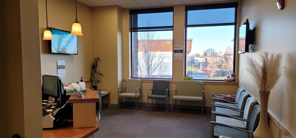 More Photos Of 929 SW Simpson Ave, Bend Medical For Lease