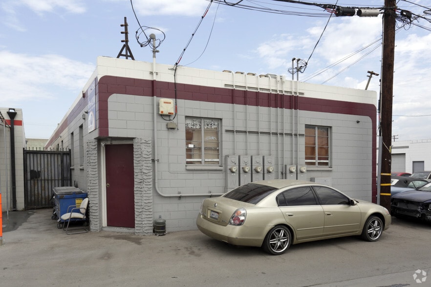 More Photos Of 8209-8215 Secura Way, Santa Fe Springs Warehouse For Lease