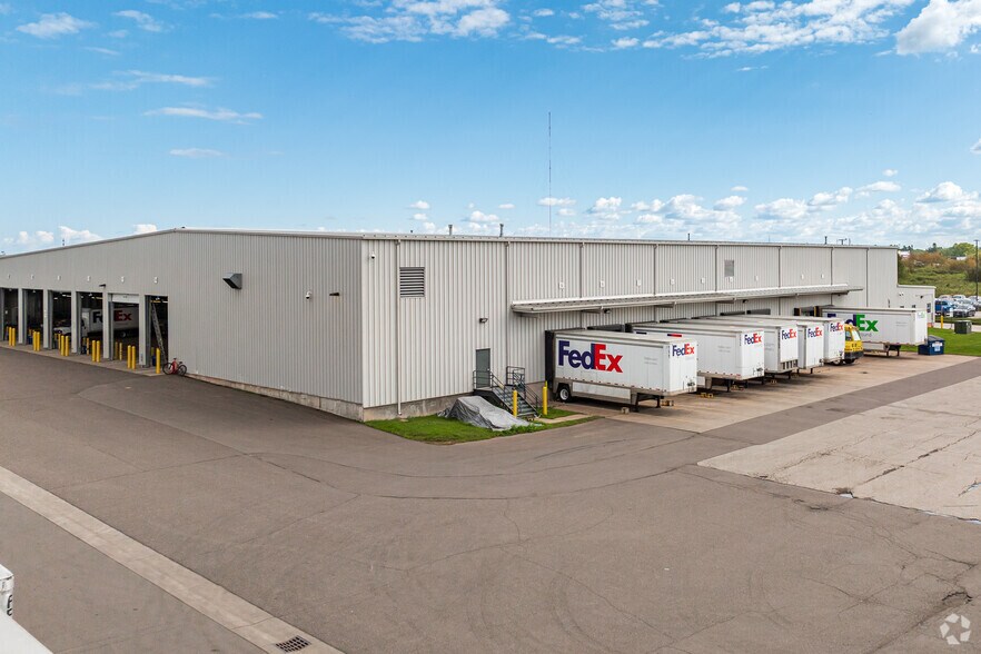 More Photos Of 2929 Halvor Ln, Superior Distribution For Sale