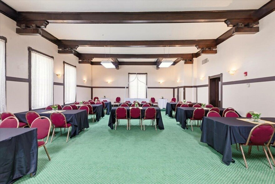 More Photos Of 530 1st Ave, Council Bluffs Lodge Meeting Hall For Sale