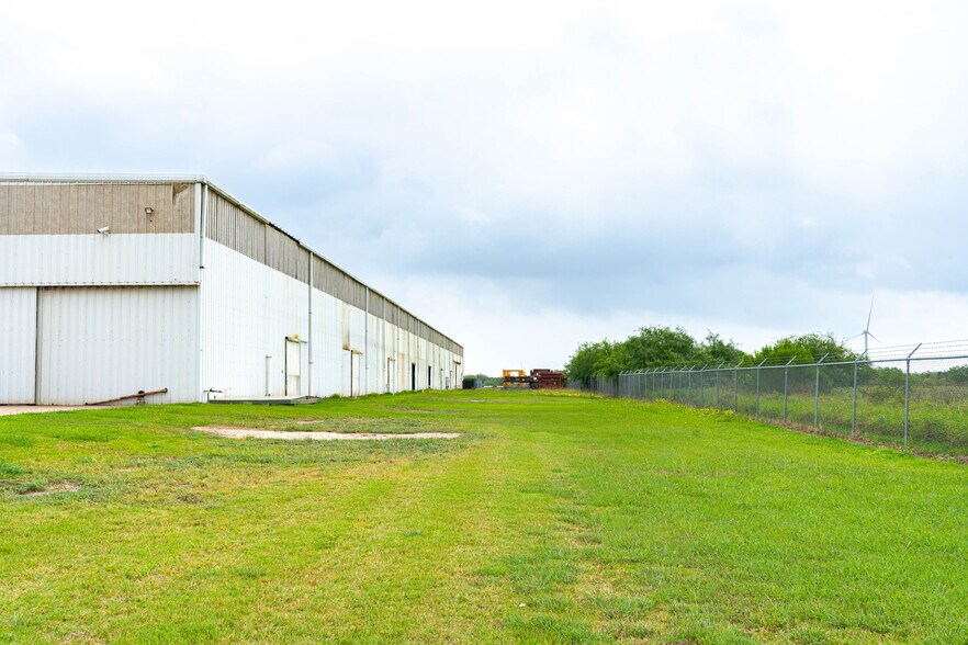 More Photos Of 42134 FM 510, Los Fresnos Manufacturing For Sale
