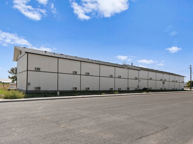 More Photos Of 307 S Main St, Huntington Hotel For Sale