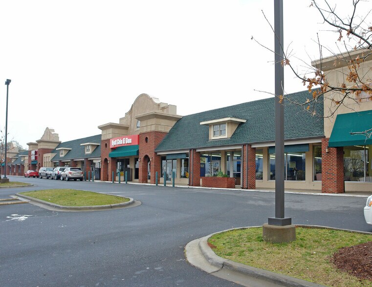 34003500 Wilkinson Blvd, Charlotte, NC 28208 For Lease