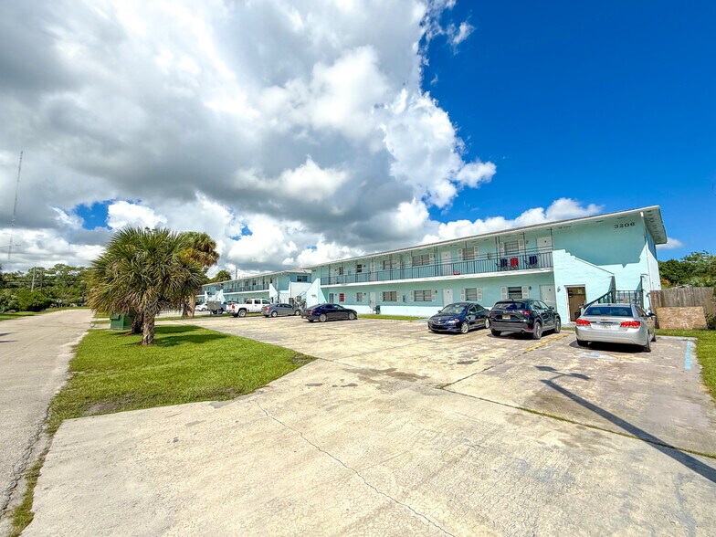 More Photos Of 3202-3210 Louisiana Ave, Fort Pierce Apartments For Sale