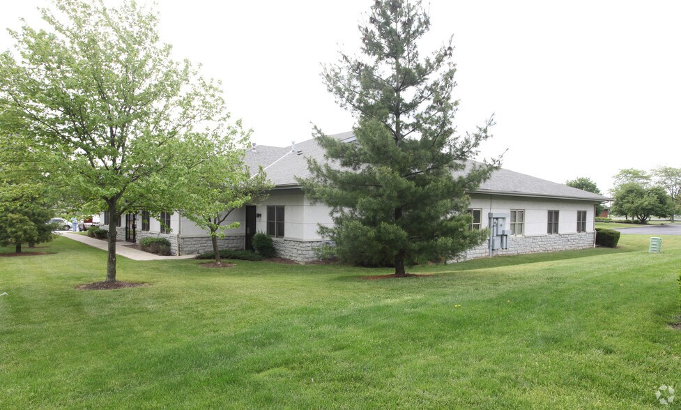 More Photos Of 5925-5935 Cleveland Ave, Columbus Medical For Sale