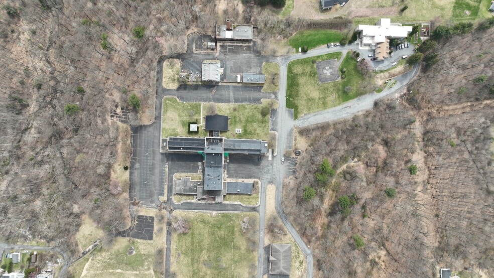 More Photos Of 101 Broad St, Ashland Hospital For Sale