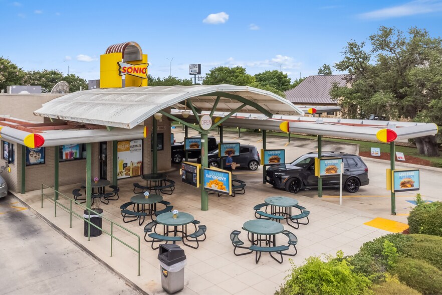 More Photos Of 24039 W Interstate 10, San Antonio Fast Food For Sale