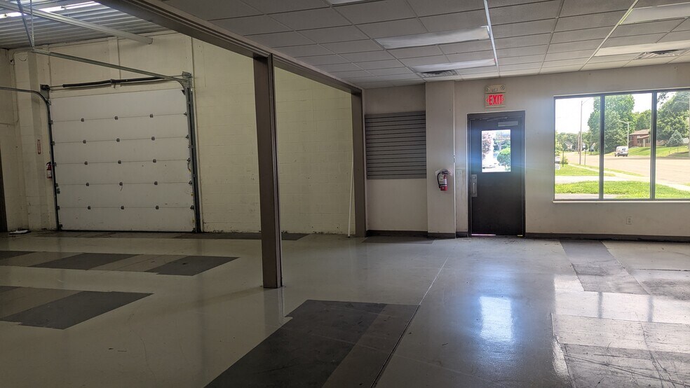 More Photos Of 3525 W Main St, Belleville Industrial For Sale