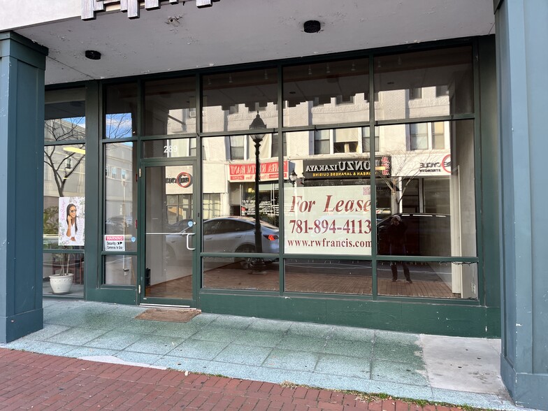 Primary Photo Of 289 Moody St, Waltham Storefront Retail Residential For Lease