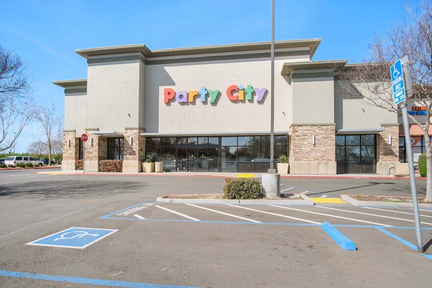 More Photos Of N Tegner Rd, Turlock Unknown For Lease