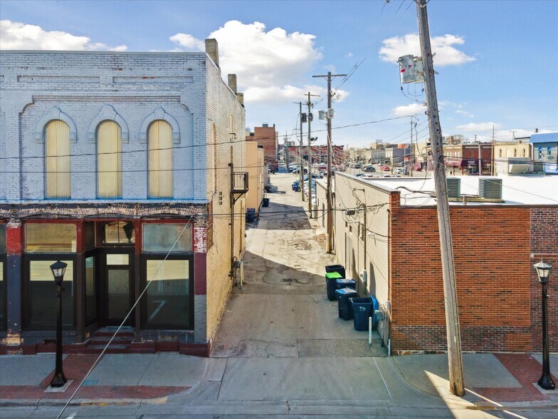 More Photos Of 1017 Washington Ave, Bay City Storefront Retail Residential For Sale