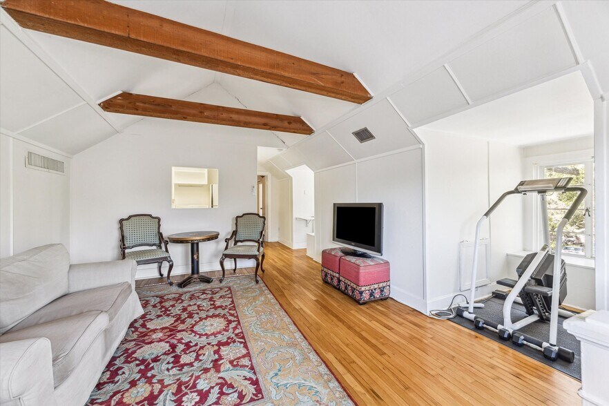 More Photos Of 2039 South Blvd, Houston Apartments For Sale