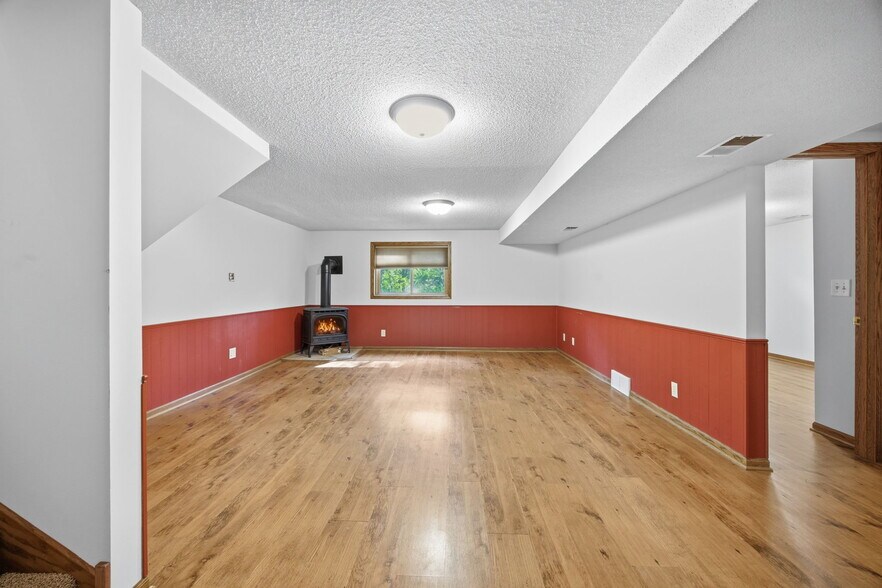 More Photos Of 9765 261st Ave NW, Zimmerman Flex For Sale