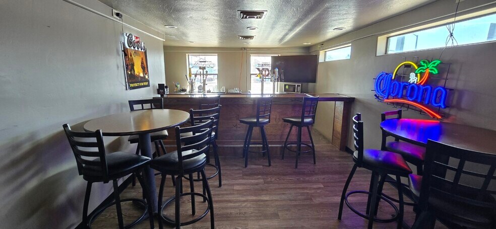 More Photos Of 18 N State Route 89, Chino Valley Bar For Sale