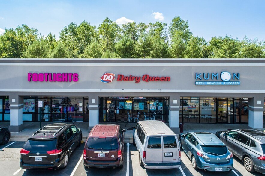 More Photos Of 6460-6500 Landsdowne Ctr, Alexandria Storefront For Lease