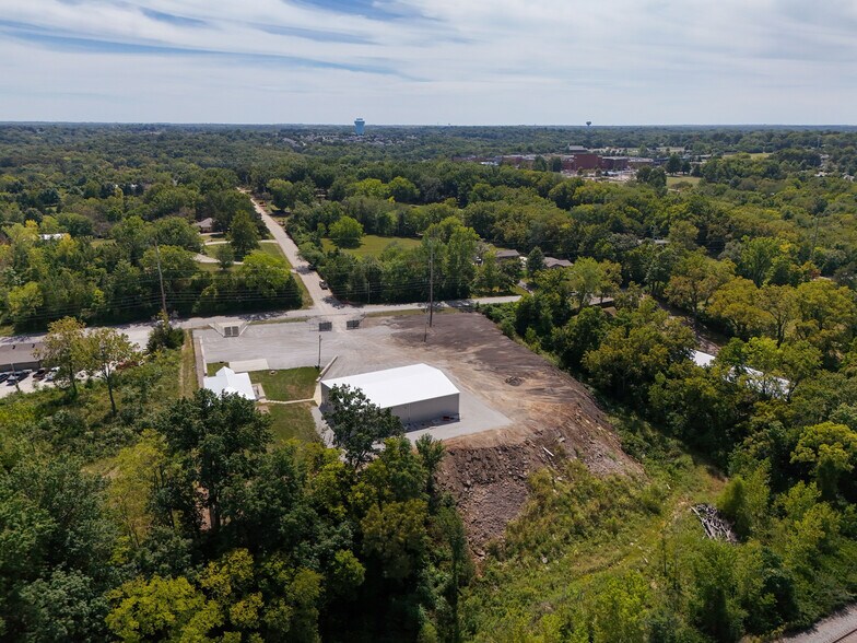 More Photos Of 1455 SE County Road AA, Blue Springs Warehouse For Sale