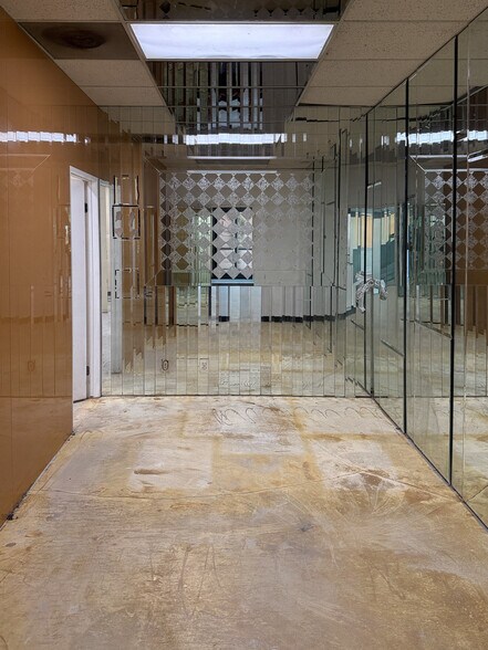 More Photos Of 34040 Date Palm Dr, Cathedral City Storefront Retail Office For Lease