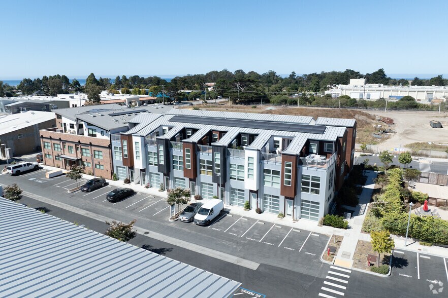 More Photos Of 202 Panetta Ave, Santa Cruz Flex For Sale